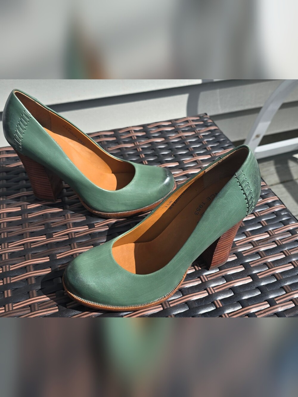 Kork-Ease Green Leather Round-Toe Wedge Pumps - Picture 5 of 16